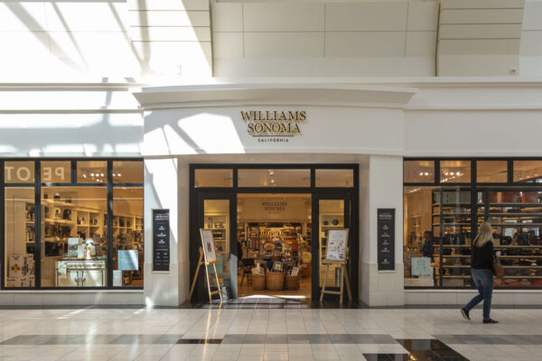 Wine Tasting at Williams-Sonoma Washington Square Shopping Center, Oregon. July 1st from 1pm to 5pm, Three Feathers 